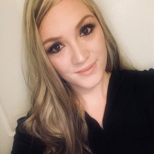 Meet your Posher, Brittney